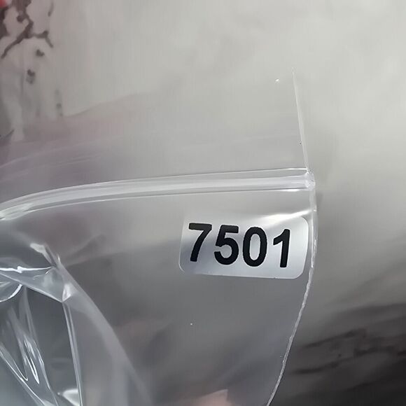 The North Face T Shirt Womens Small Pink Boxy Tee Short Sleeve Cropped Logo - Picture 12 of 12